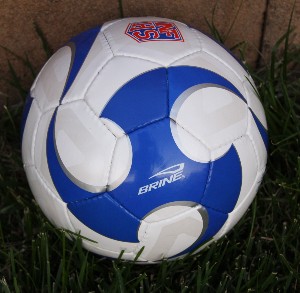 AVID Soccer Equipment Review 2008 Training Ball Shoot-Out Winner