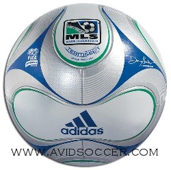 AVID Soccer Equipment Review adidas Teamgeist 2
