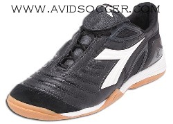 AVID Soccer Equipment Review Diadora Maracana ID 